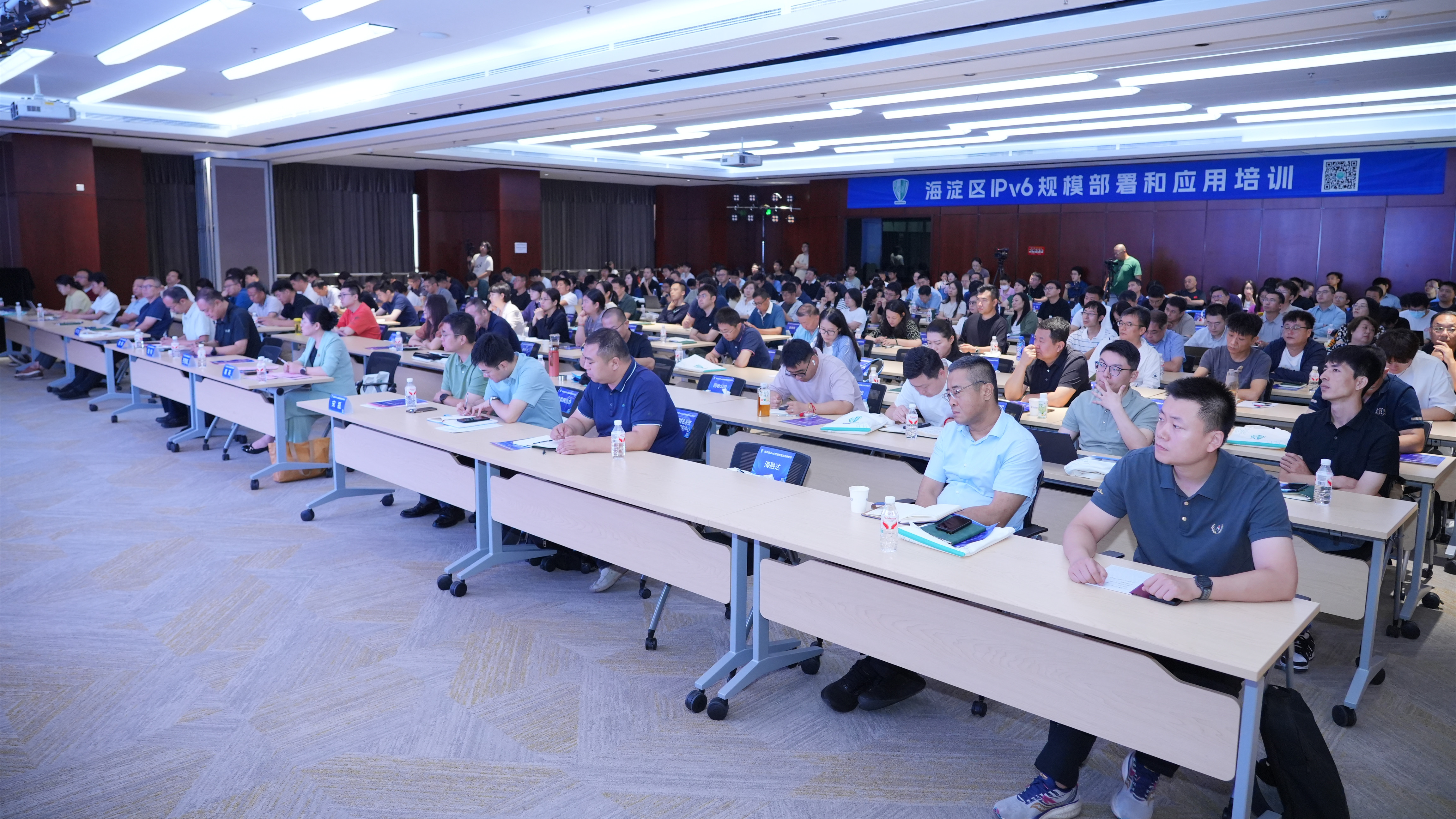 万利官网-相信品牌力量